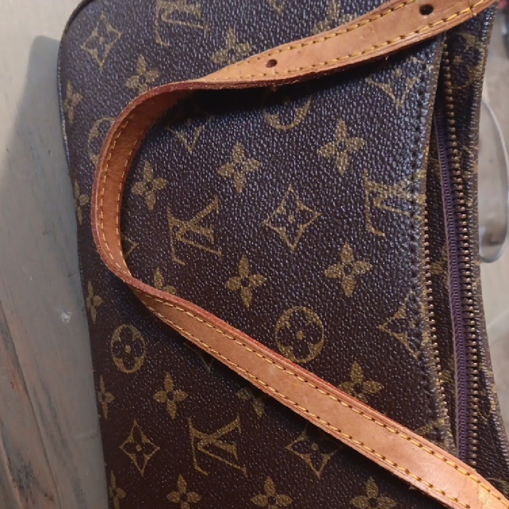 Louis Vuitton Brown and Gold Monogram Clutch - Picture 3 of 4